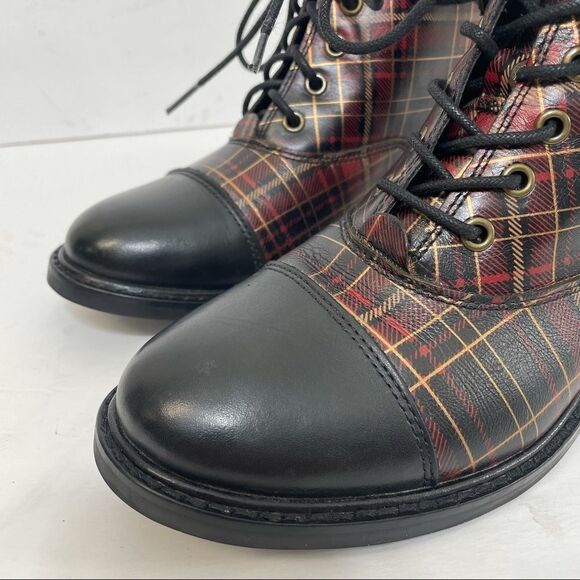 Patricia Nash Lia Cold Weather Booties Black and Red Plaid with Shearling Cuffs - Picture 2 of 15